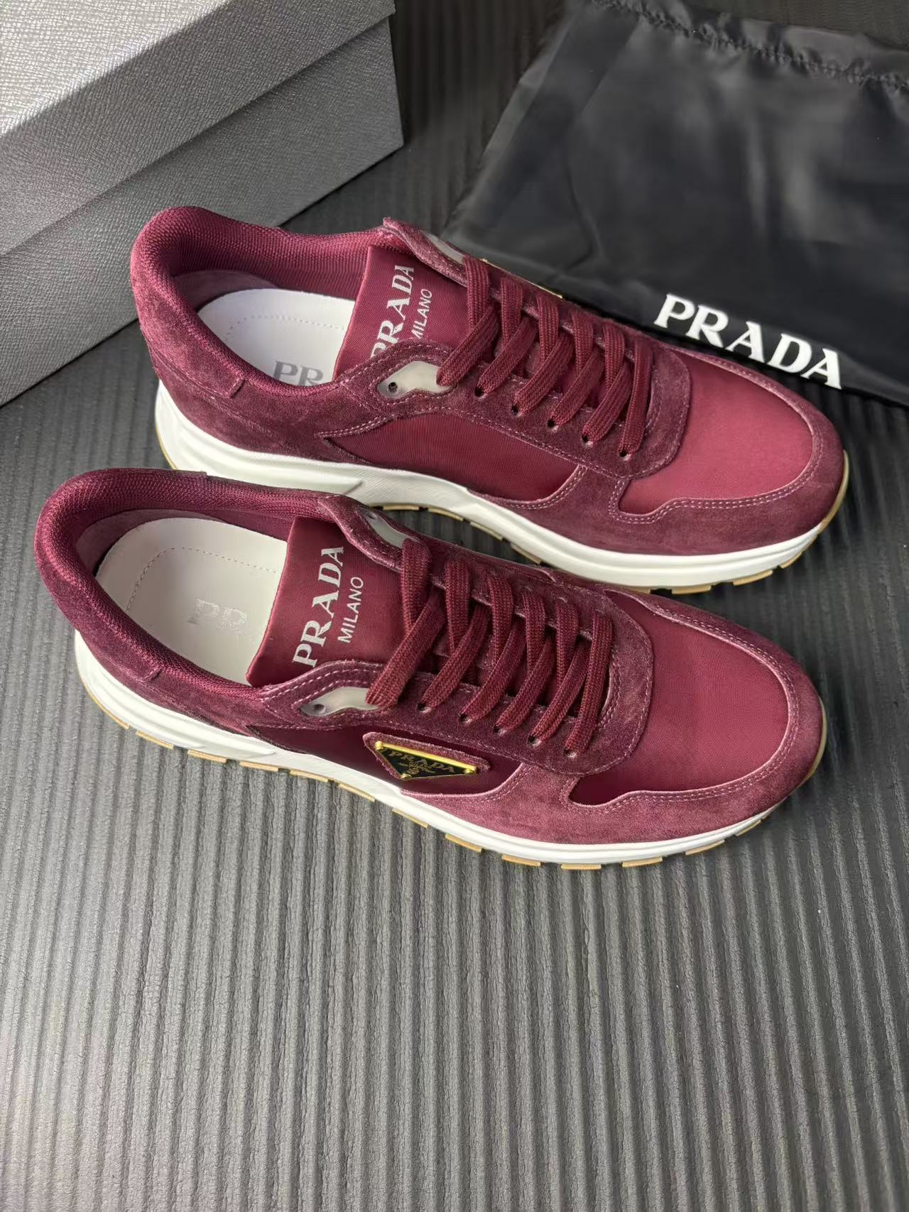 NO:273363,Wine red 39---45,19860909酒红 39---45,,Men's shoes