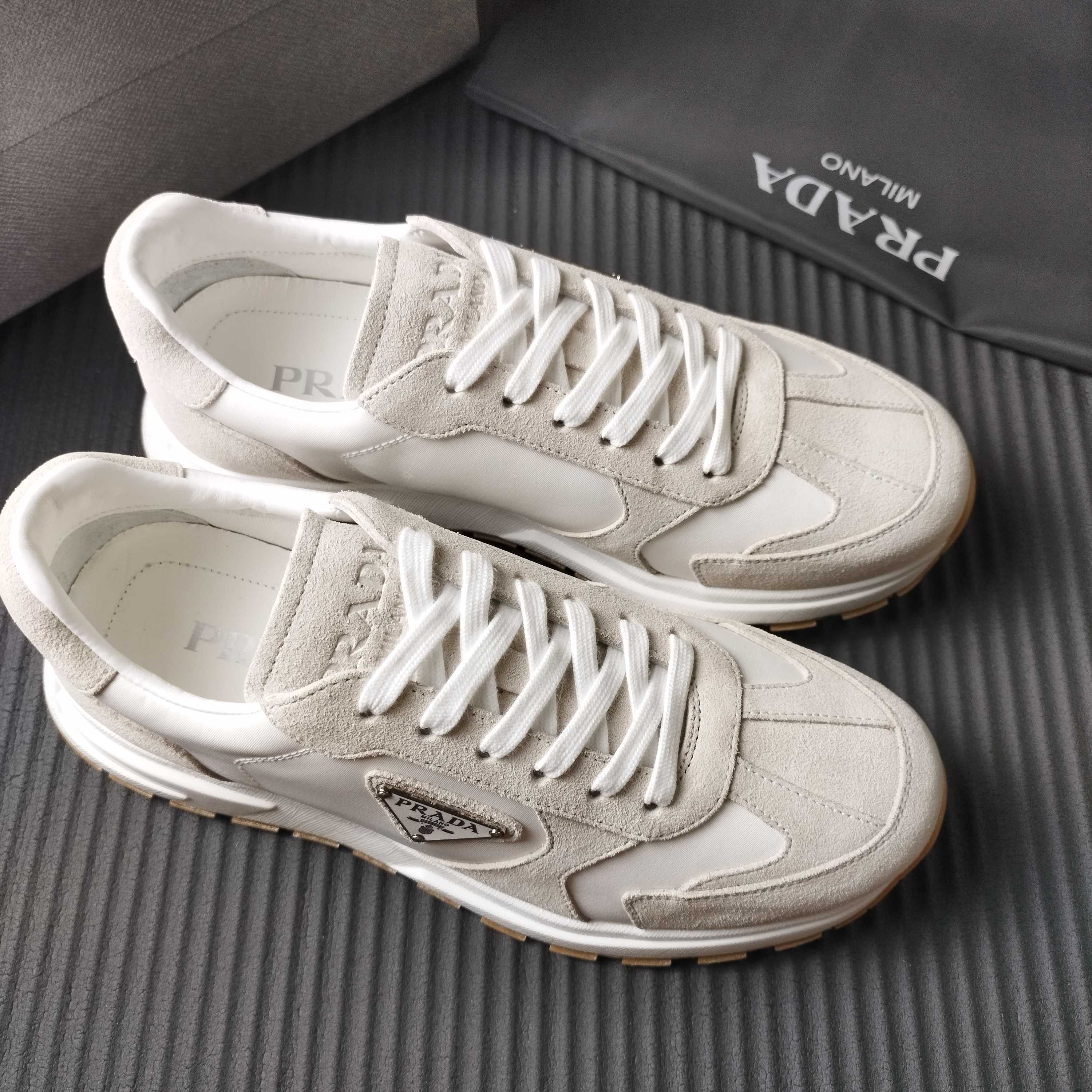 NO:350954,39---45 White cloth,1986090939---45 白布,,Men's shoes