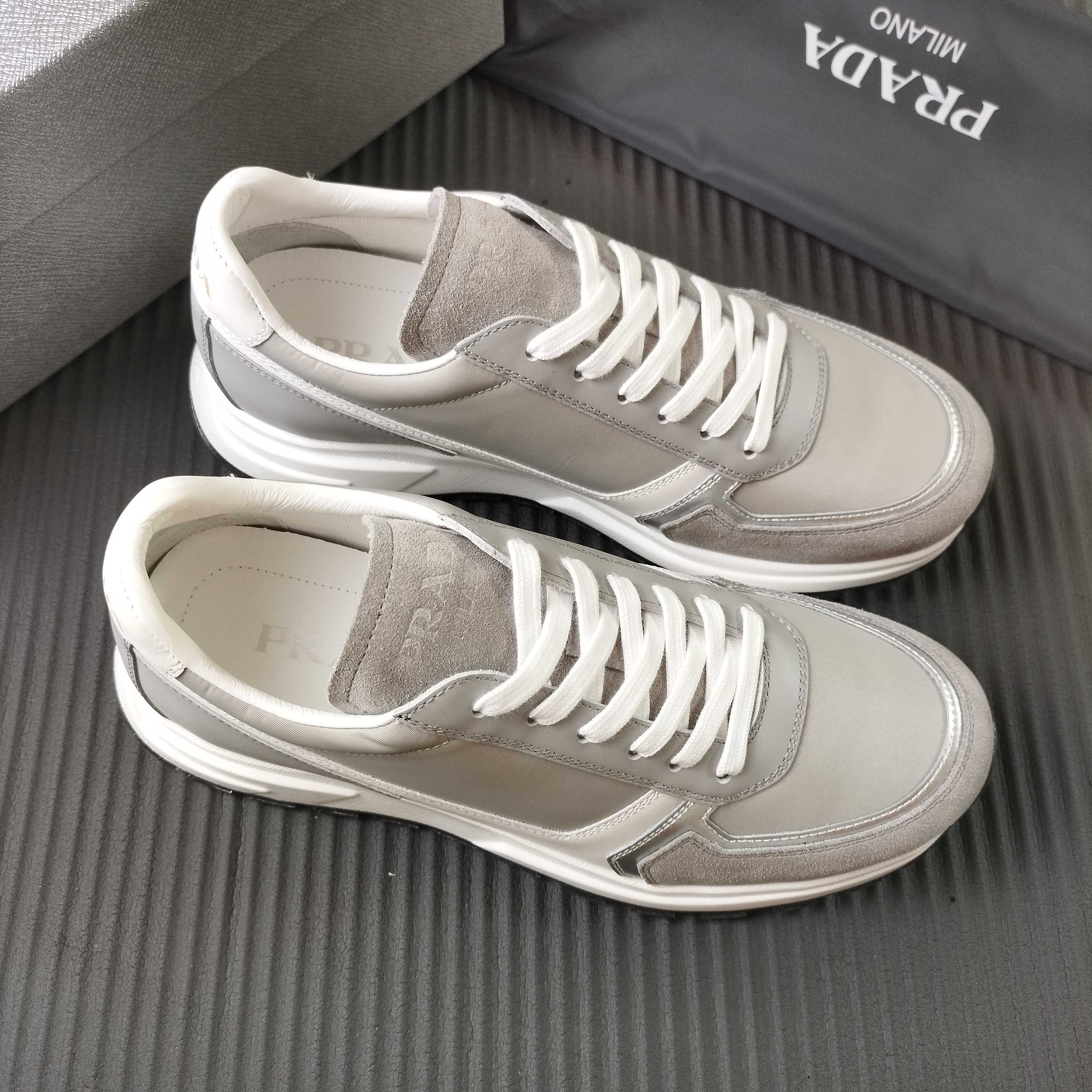 NO:663937,Gray cloth 39---45,19860909灰布 39---45,,Men's shoes
