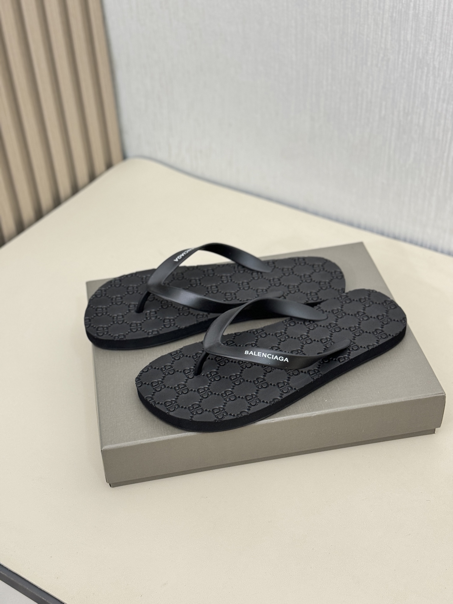 [Balenciaga Men