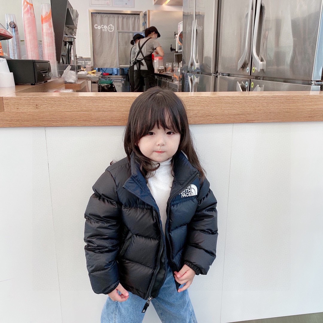 1996北面童装轻薄羽绒服  
尺码：110 120 130 140 150 160