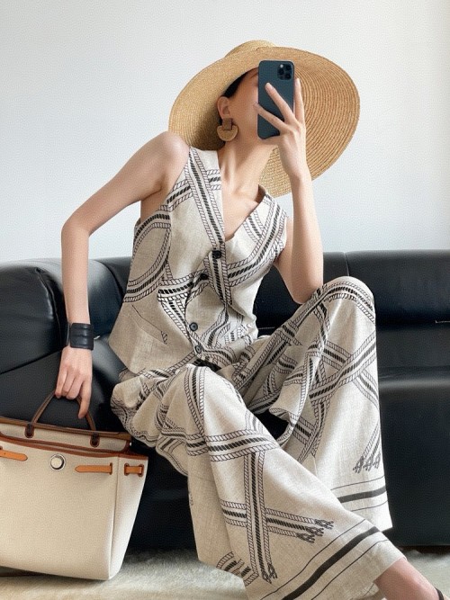 Linen Vest Wide Leg Pants Set Women's Summer Two Piece Vacation Outfit 1 Linen Vest Wide Leg Pants Set Women's Summer Two Piece Vacation Outfit