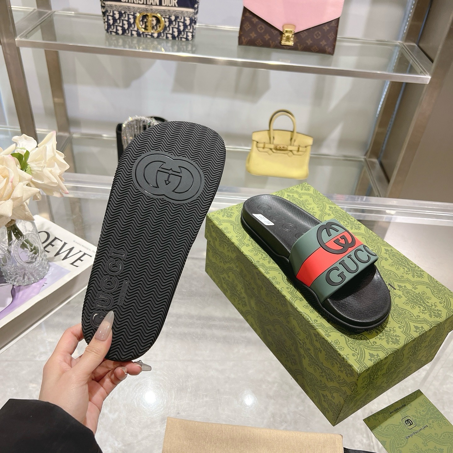 Gucci Good Game Rubber Slide Sandal - Comfortable & Stylish Unisex Design 10 i1742133181307 6078 0 8