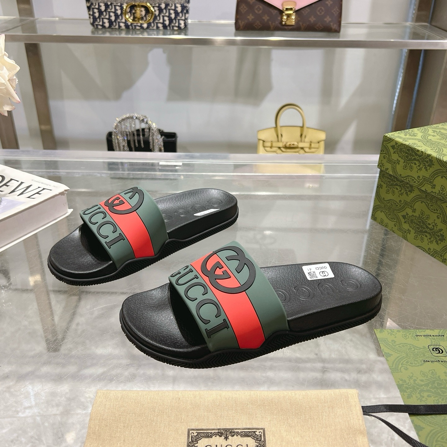Gucci Good Game Rubber Slide Sandal - Comfortable & Stylish Unisex Design 4 i1742133181908 9841 0 1