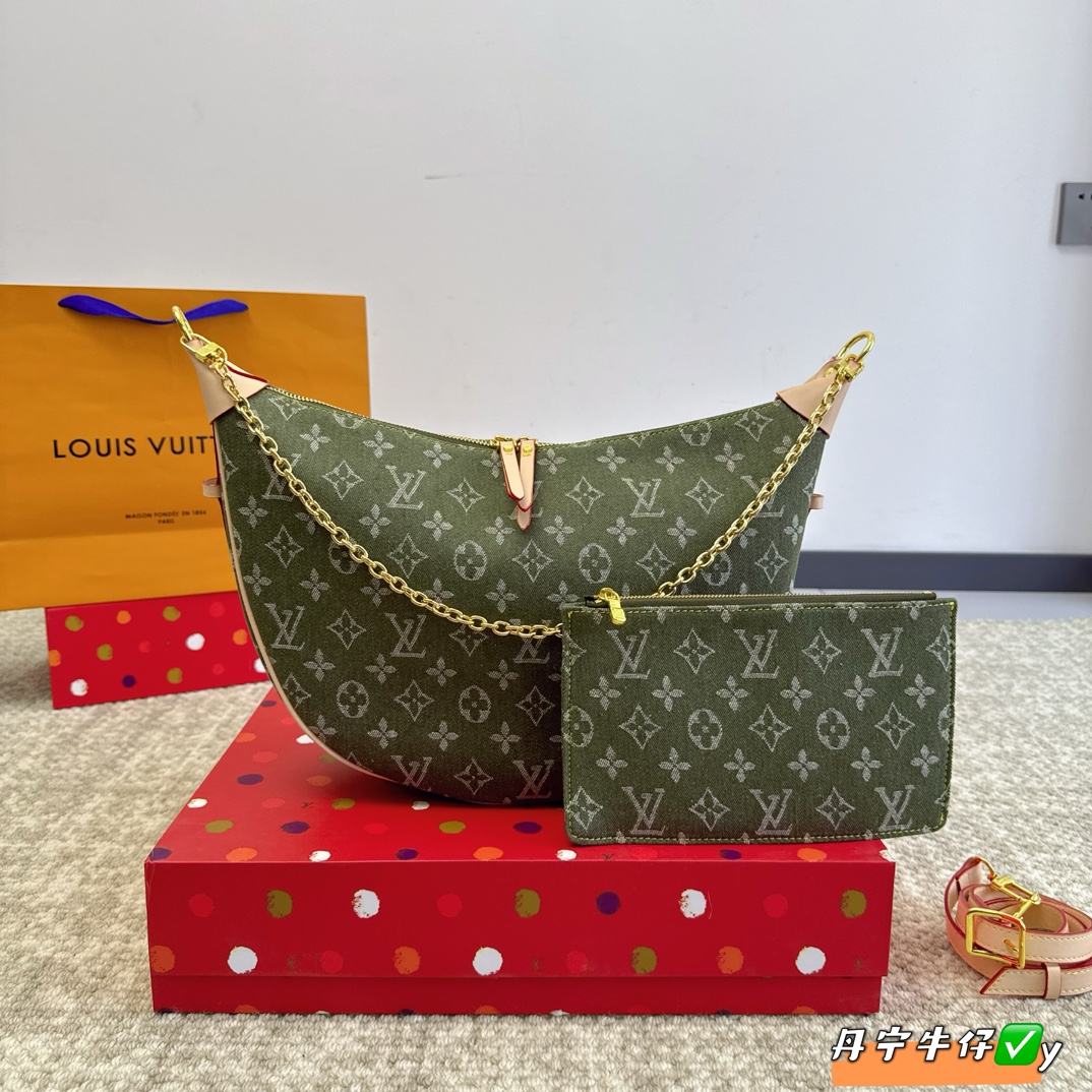 Louis Vuitton Sacs À Bandoulière & À Épaule Outlet de vente en ligne
 Sous les aisselles