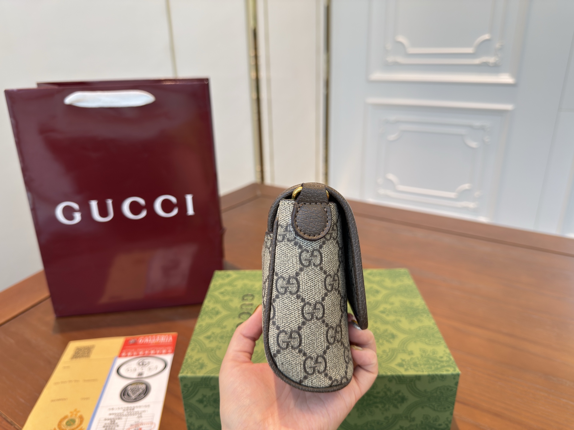 （折叠盒⚠️）p110

Gucci/古奇
邮差包 Ophidia 单肩包/斜挎包
尺寸：19×12