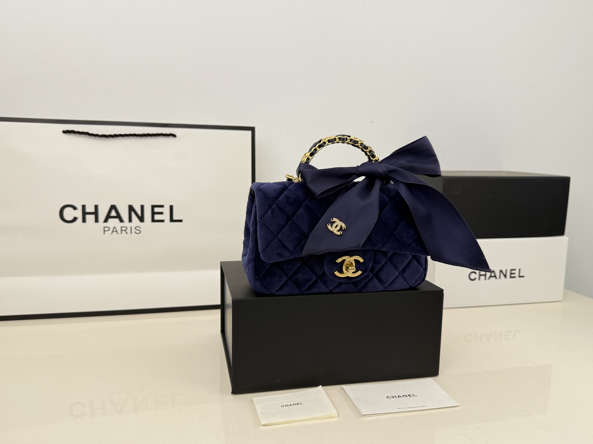 _dlO9scPhOQPkMg63_tJFc52B8E5oQLq7xAIYUpw