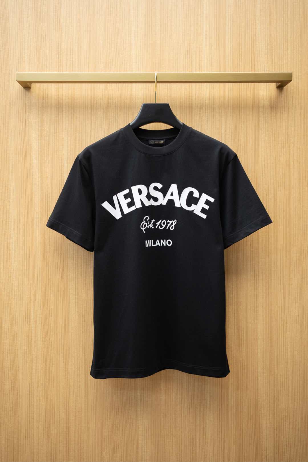 NO:501666,2025VSC latest T-shirt classic letter printing logo top-grade cotton fabric normal style black Size S~XXL,,tees, t-shirt,alexander wang198609092025VSC最新款T恤 经典字母印花logo 顶级纯棉面料 正常版型 黑色 尺码S~XXL,,tees，t-shirt,alexander wang,Men's clothing