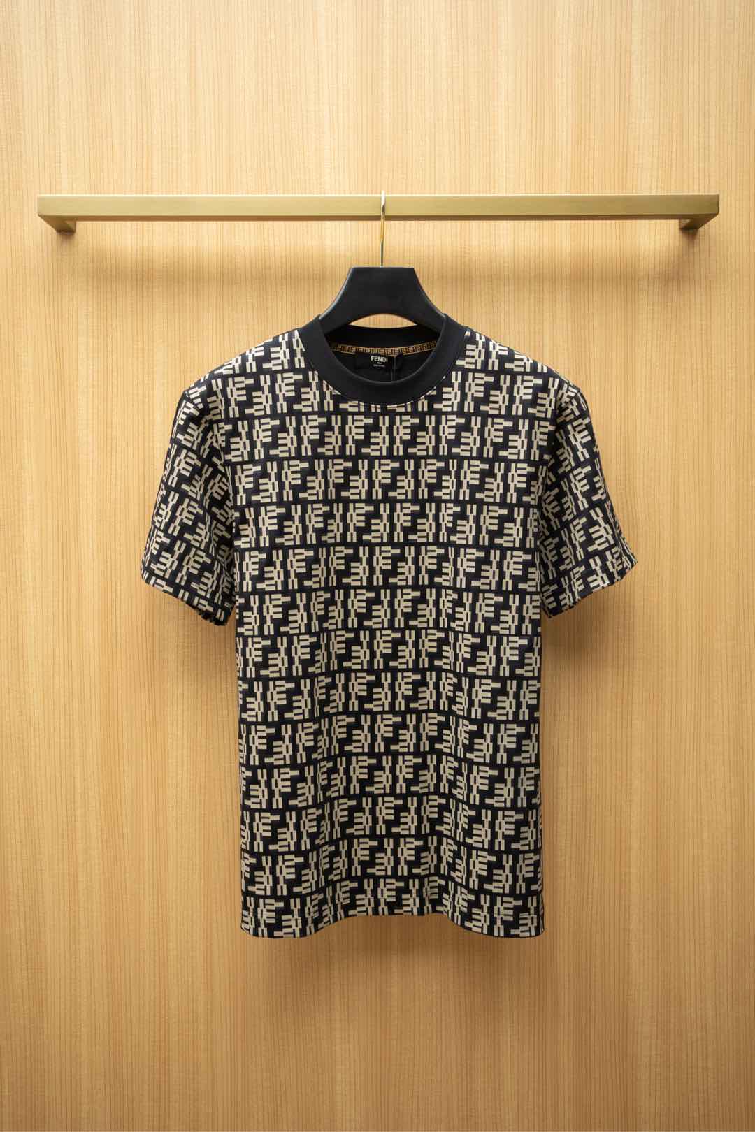 NO:161503,2025FD latest T-shirt full of double F printed logo Top-grade cotton fabric Normal style Black Size S~XXL,,tees, t-shirt,alexander wang198609092025FD最新款T恤 满身双F印花logo 顶级纯棉面料 正常版型 黑色 尺码S~XXL,,tees，t-shirt,alexander wang,Men's clothing