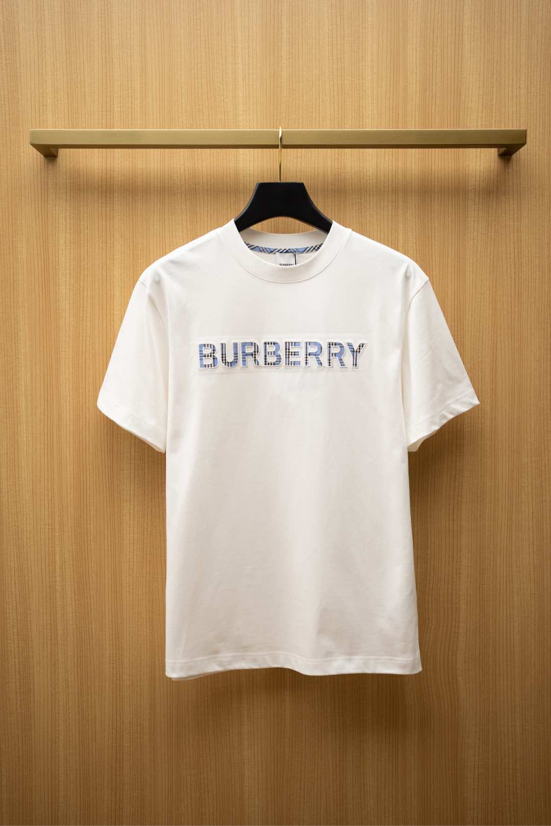   2025🆕BBR最新款T恤
经典字母刺绣logo设计
顶级纯棉面料
正常版型

白色 尺码：S~XX