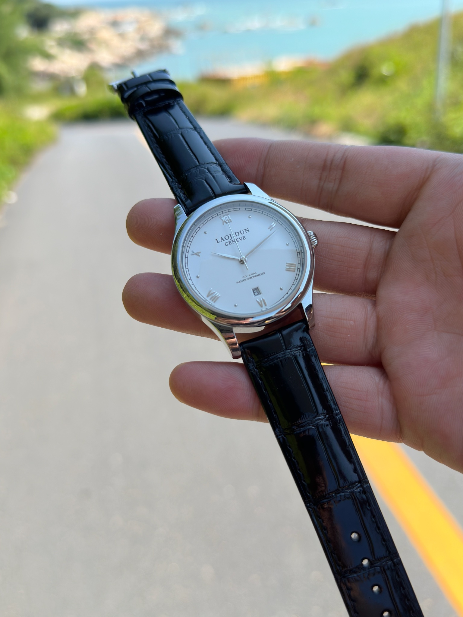 NO:389156,The latest popular products are the men's watches, the unique dial design, and the more upscale and luxurious Laogateton is matched with. When you first meet Laogateton, you will be looking forward to one day to have it. When you wear Laogateton, you will be smooth sailing and will be developed. You deserve it. Welcome to comment!  !  The movement is matched with the new imported Citizen (zero rework) Size 40 Mirror sapphire glass never scratched Material 316L stainless steel case Power reserve 48 hours Waterproof depth meters Italian calf belt, original pin buckle!  ,,cowhide19860909最新爆款主推 劳茄顿【LAOJIDUN】男士腕表 采用独特的表盘设计 搭配而来的是更高档奢华的劳茄顿, 初识劳茄顿必憧憬有朝一日能拥有它,戴上劳茄顿必顺风顺水必发达,你值得拥有,欢迎评鉴！！ 机芯搭配全新进口西铁城（零返修） 尺寸40 镜面蓝宝石玻璃永不刮花 材质316L精钢表壳 动力储存48小时 防水深度米 意大利小牛皮带,原装针扣！,,cowhide,Watch