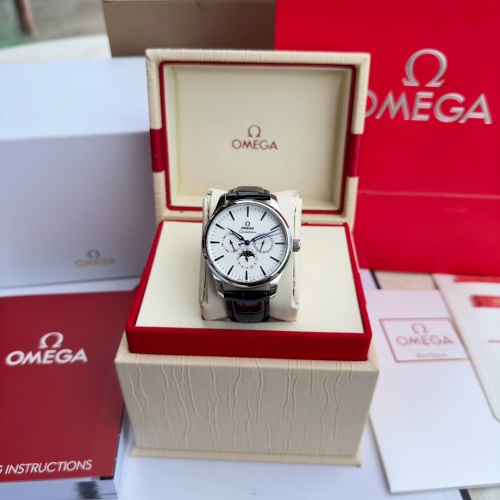 Omega Men's Automatic Mechanical Watch with Stainless Steel and Leather Band 1 Omega Men's Automatic Mechanical Watch with Stainless Steel and Leather Band