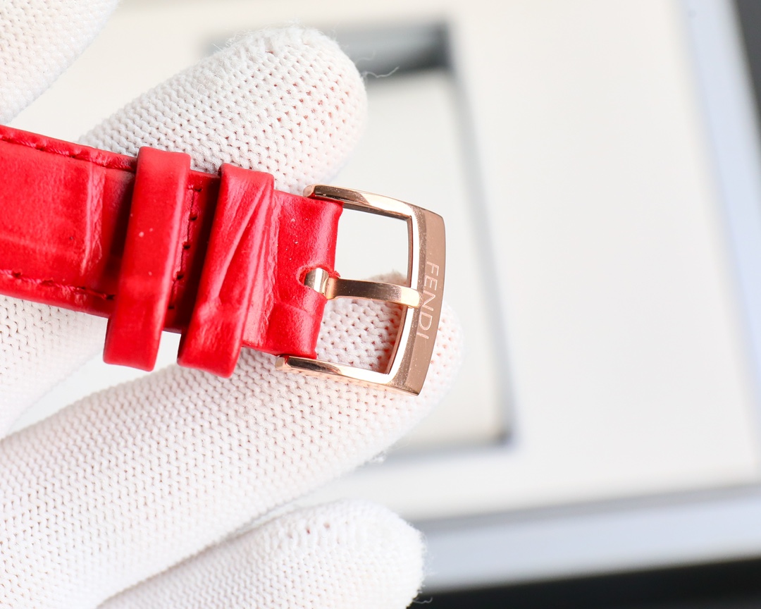 FENDI Crazy Carats Colored Jewellery Watch: Unique Rolling Jewelry Design with Multi-Colored Gems - 图片 9