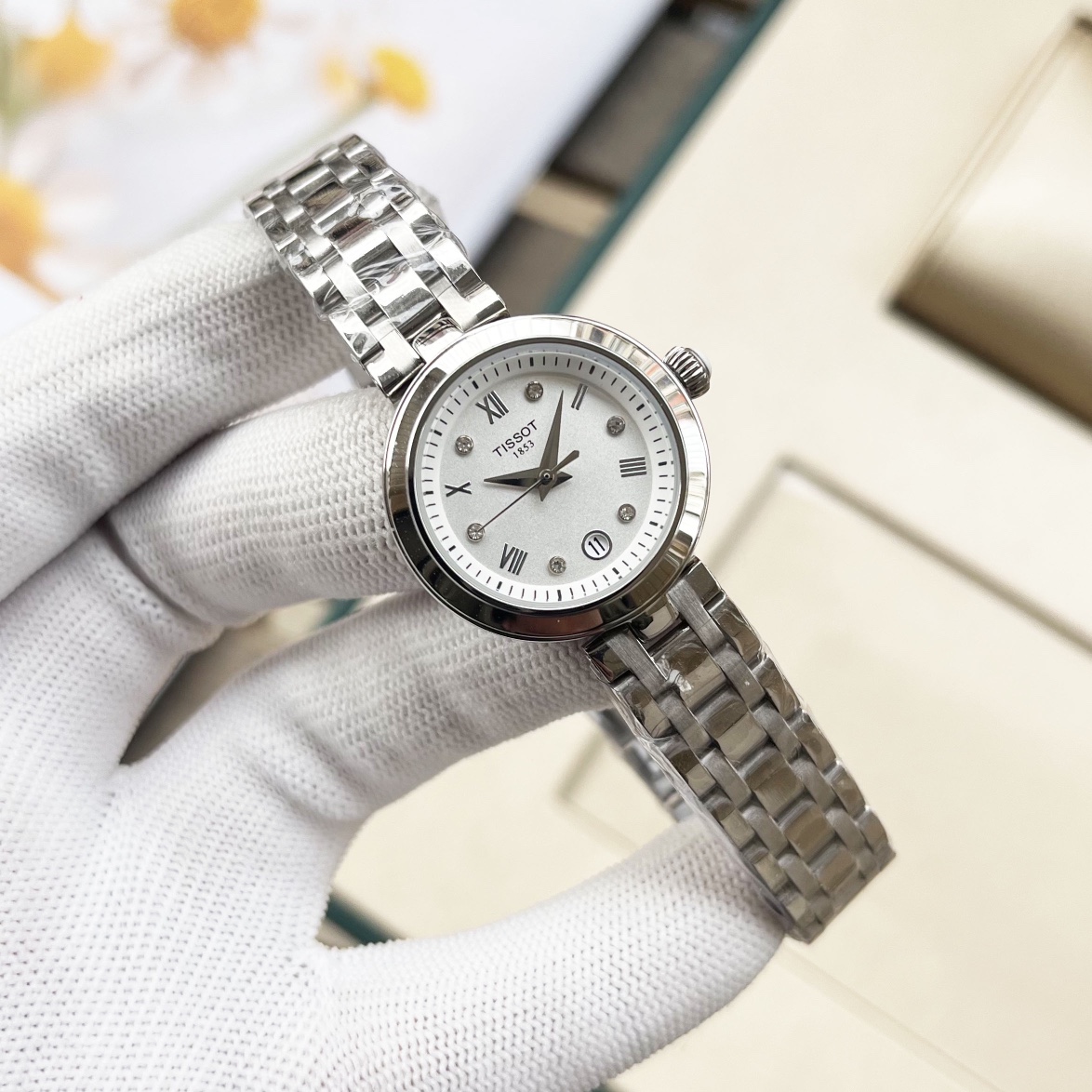 Elegant TISSOT Wristwatch with Imported Stone Cores and Sapphire Mirror – 26mm Size