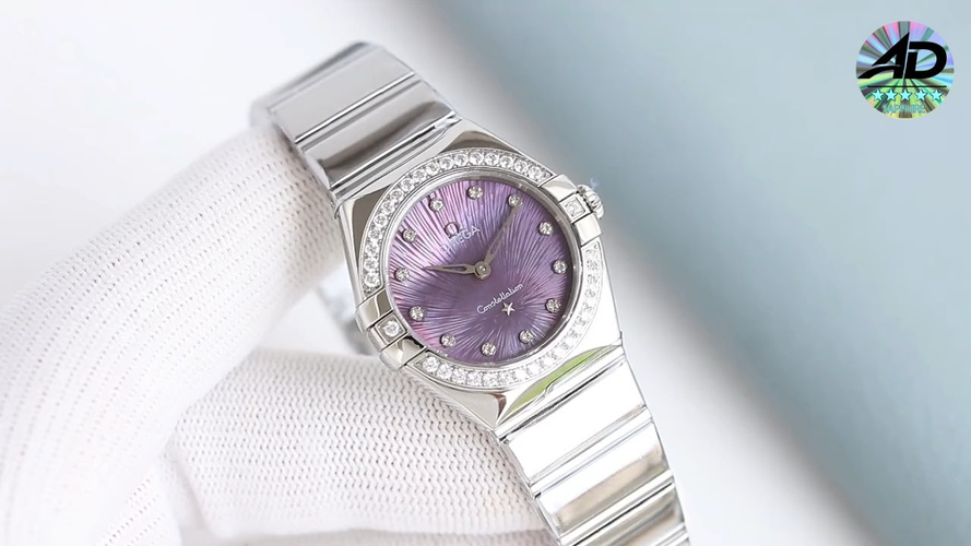 Omega Constellation 28mm Swiss Quartz Watch - Refined Design & Reliability 1 Omega Constellation 28mm Swiss Quartz Watch - Refined Design & Reliability