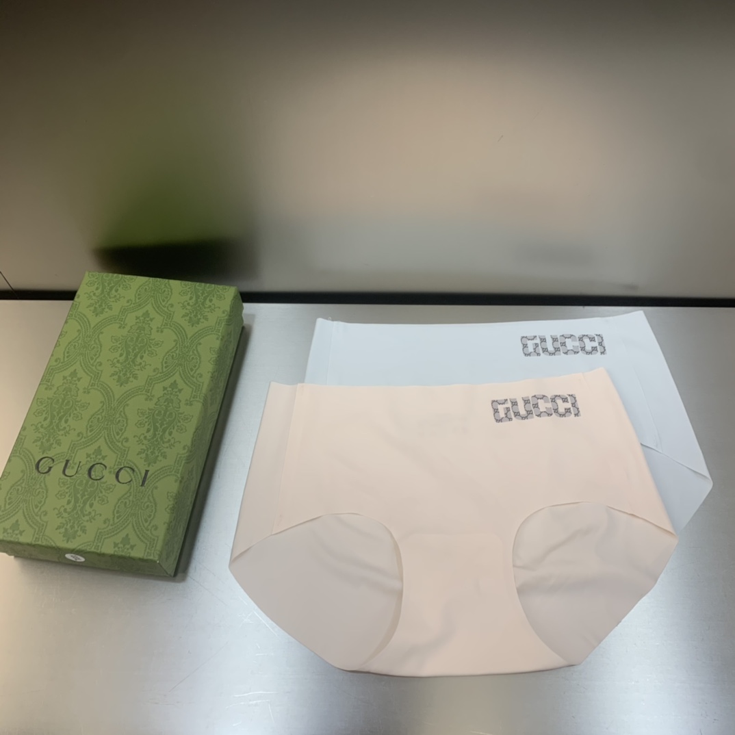 GUCCi女内裤sizeＭＬ面料63%锦纶37%氨纶