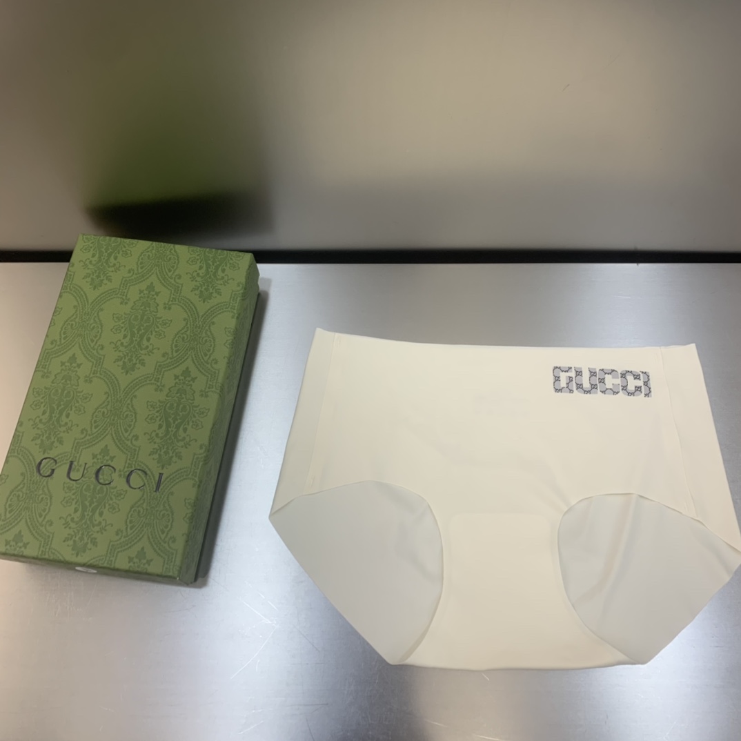 GUCCi女内裤sizeＭＬ面料63%锦纶37%氨纶