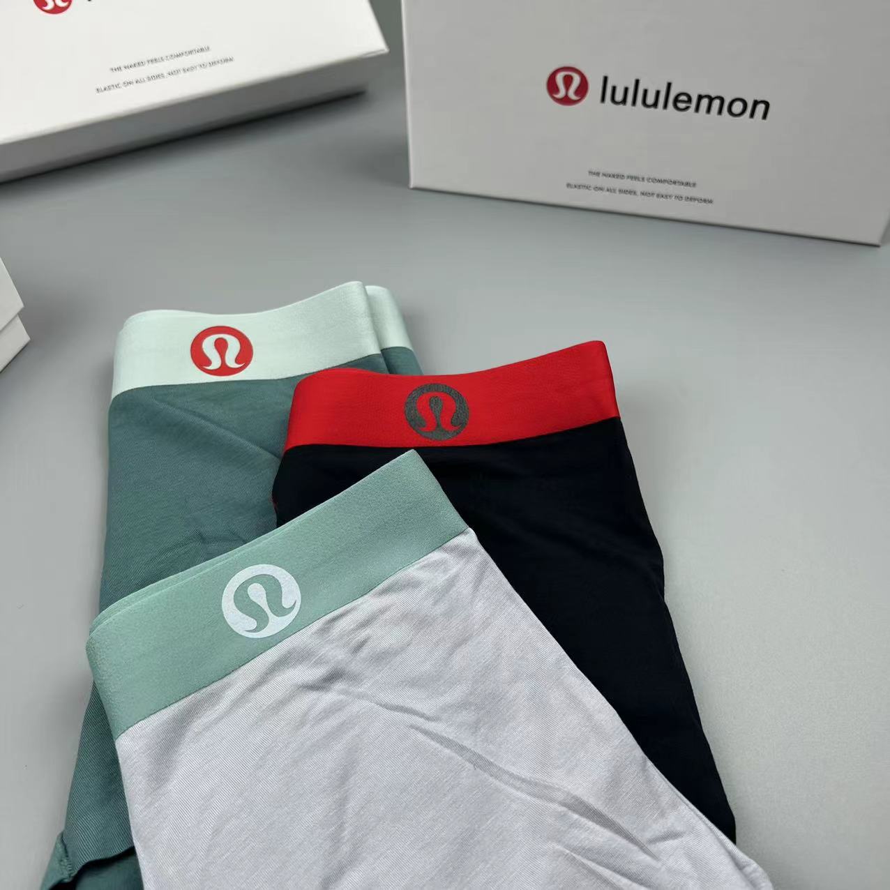 lululemon露露爆款到货莫代尔面料绝对的原单品质无缝切割工艺科学配比丝滑透气舒适！有型！一点也不紧