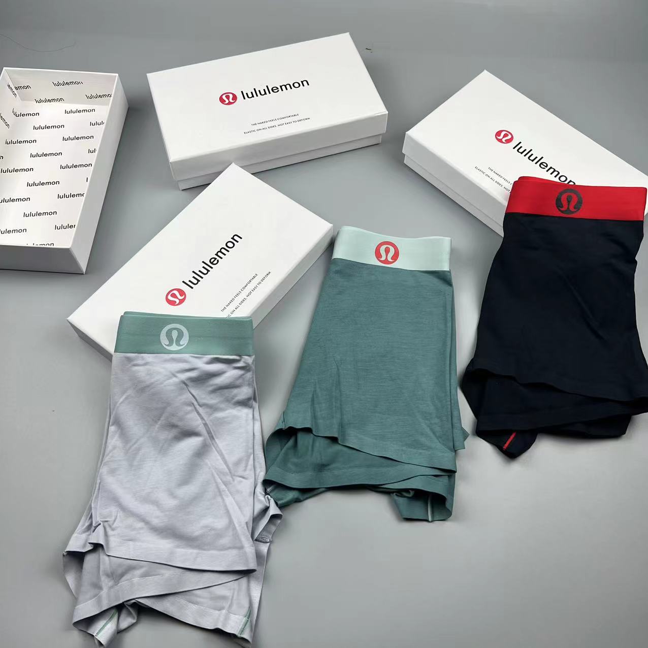 lululemon露露爆款到货莫代尔面料绝对的原单品质无缝切割工艺科学配比丝滑透气舒适！有型！一点也不紧