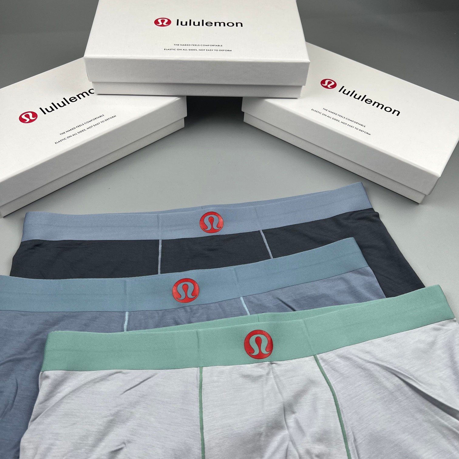 lululemon露露爆款到货莫代尔面料绝对的原单品质无缝切割工艺科学配比丝滑透气舒适！有型！一点也不紧