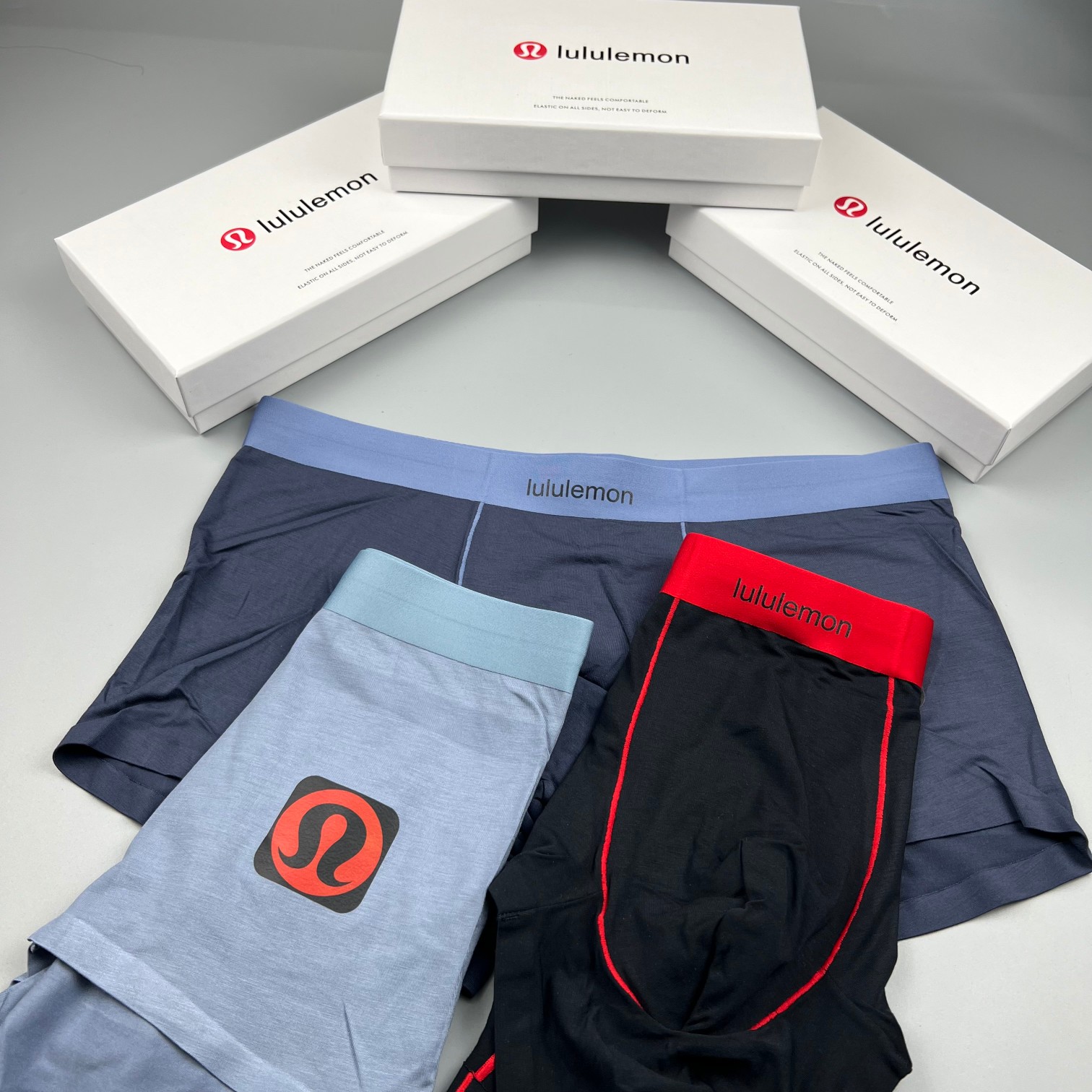 lululemon露露爆款到货莫代尔面料绝对的原单品质无缝切割工艺科学配比丝滑透气舒适！有型！一点也不紧