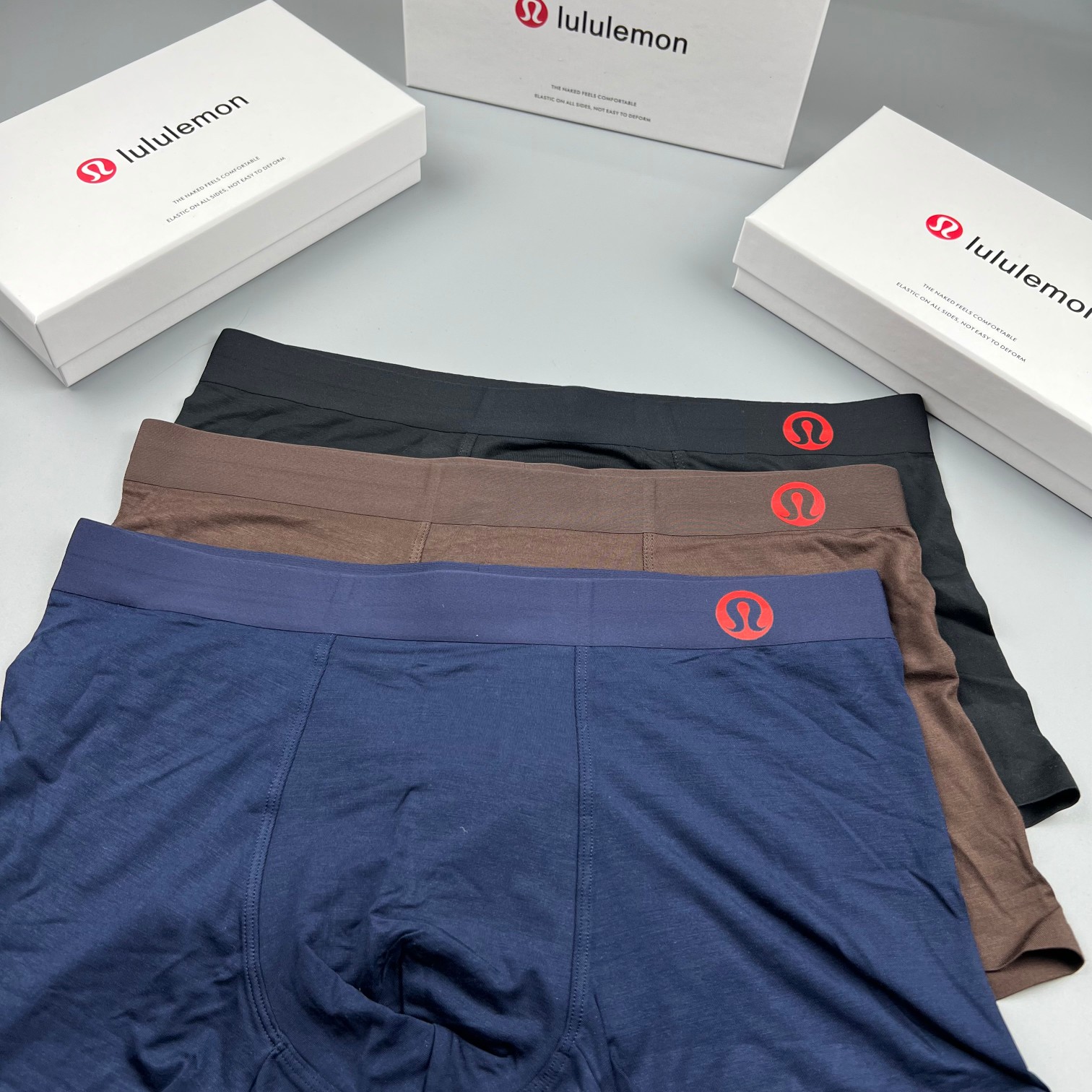 lululemon露露爆款到货莫代尔面料绝对的原单品质无缝切割工艺科学配比丝滑透气舒适！有型！一点也不紧