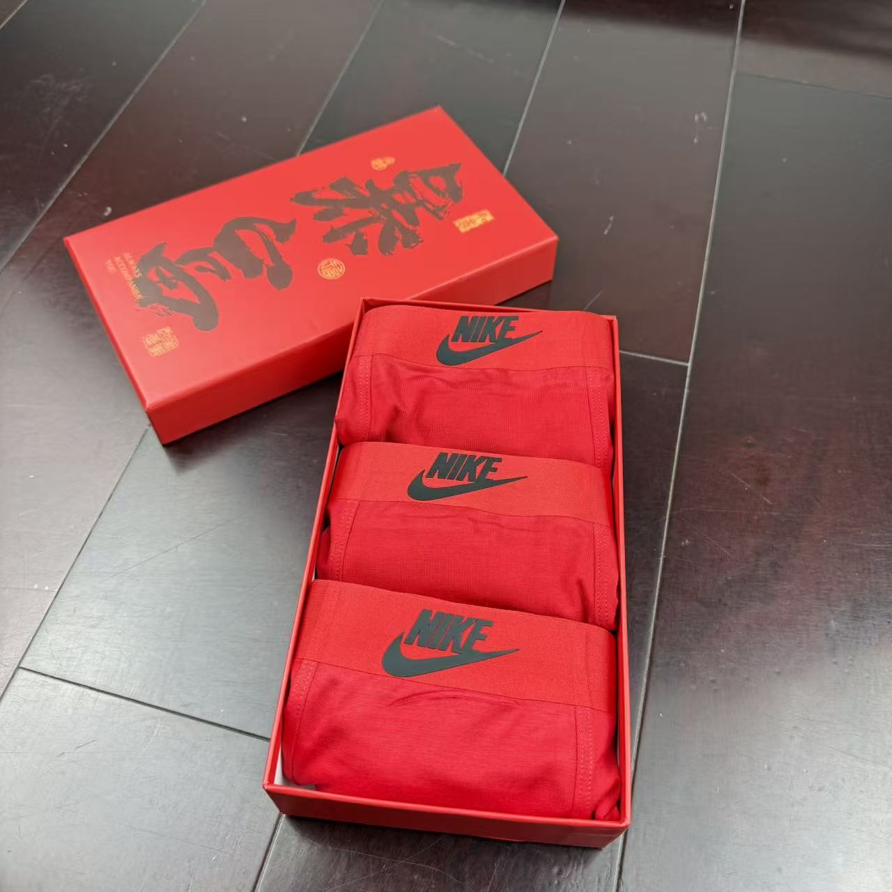 🔥🔥🔥新款 耐克 全红内裤莫代尔面料、无缝切割工艺 透气 舒适！有型！ 超级好穿 L、XL、XXL、XX