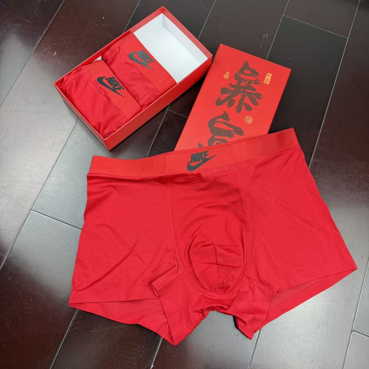 🔥🔥🔥新款 耐克 全红内裤莫代尔面料、无缝切割工艺 透气 舒适！有型！ 超级好穿 L、XL、XXL、XX