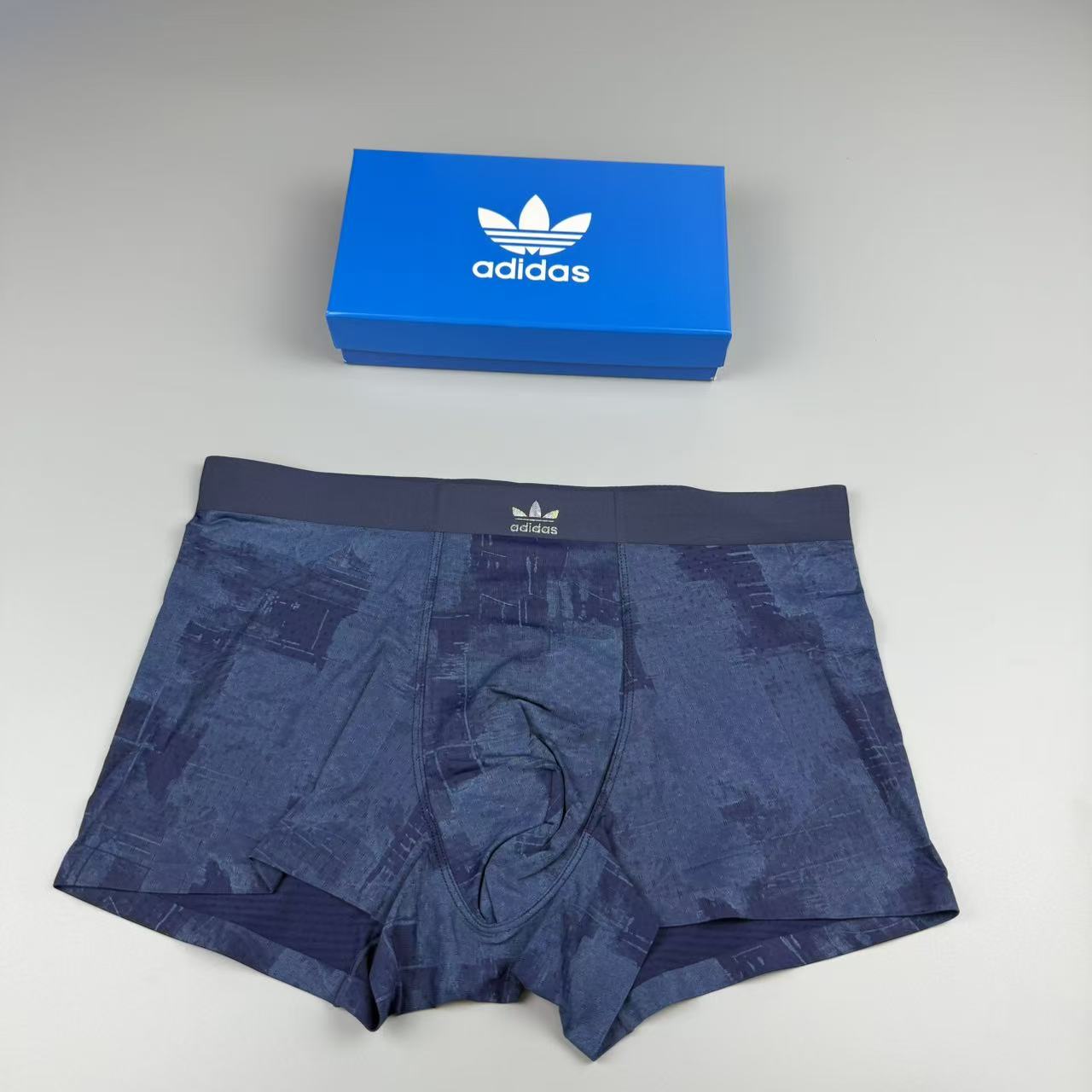 🆕🆕Adidas（阿迪）专柜最新款，最新高周波硅胶款，绝对的原单品质，全手工切割工艺   专柜订制进口面