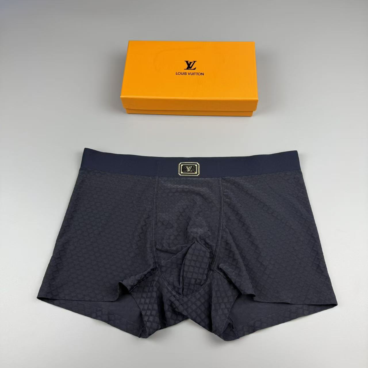 🆕🆕LV（驴家）专柜最新款，最新高周波硅胶款，绝对的原单品质，全手工切割工艺   专柜订制进口面料。  
