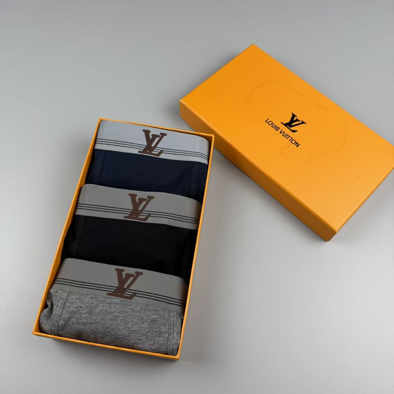 🆕🆕Louis Vuitton（LV）专柜最新款，最新高周波滴胶款，绝对的原单品质，全手工切割工艺   