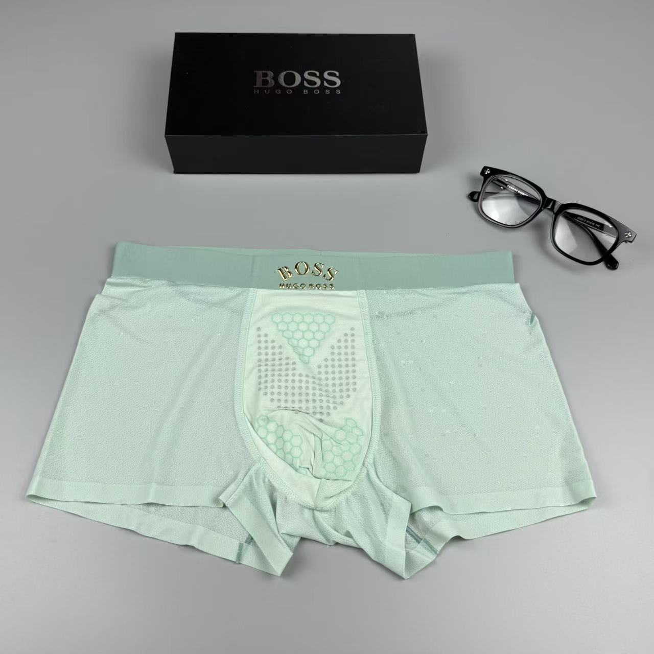 新品 BOSS 原单品质！最新高周波硅胶款 潮流奢品 ！轻薄透设计，采用进口轻薄桑蚕丝 轻薄透气丝滑 无