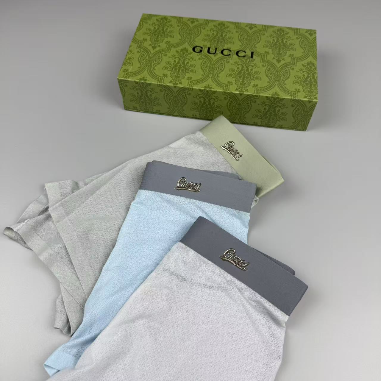 新品 GUCCI 原单品质！最新高周波硅胶款 潮流奢品 ！轻薄透设计，采用进口轻薄桑蚕丝 轻薄透气丝滑 