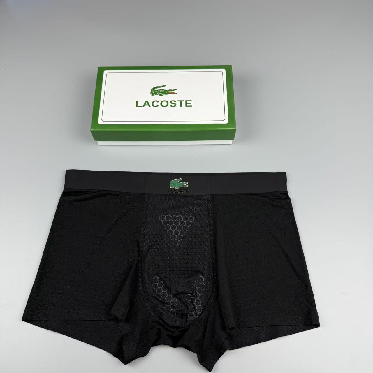 新品 LACOSTE 🐊  原单品质！最新高周波硅胶款 潮流奢品 ！轻薄透设计，采用进口轻薄桑蚕丝 轻薄