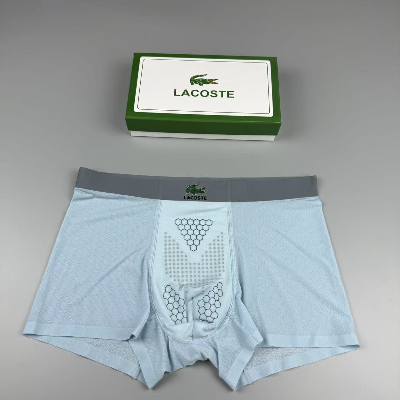 新品 LACOSTE 🐊  原单品质！最新高周波硅胶款 潮流奢品 ！轻薄透设计，采用进口轻薄桑蚕丝 轻薄