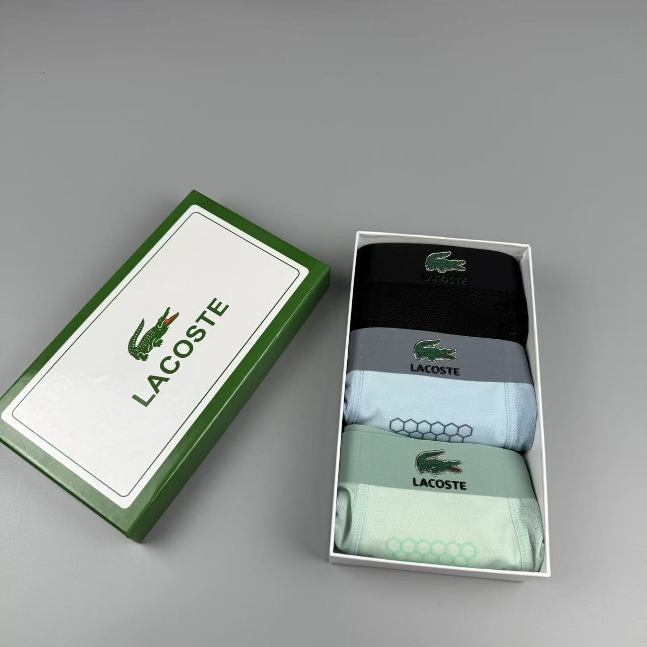 新品 LACOSTE 🐊  原单品质！最新高周波硅胶款 潮流奢品 ！轻薄透设计，采用进口轻薄桑蚕丝 轻薄