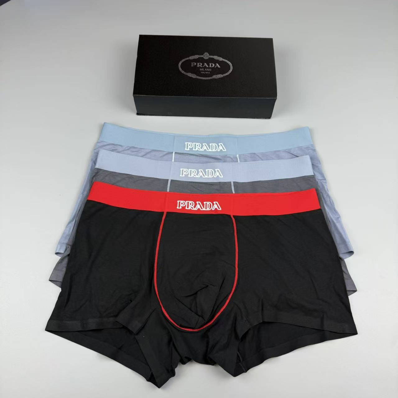 新品！PRADA ！原单品质！精品盒装男士内裤！外贸国外订单，高品质，莫代尔无痕切割工艺 科学配 92%