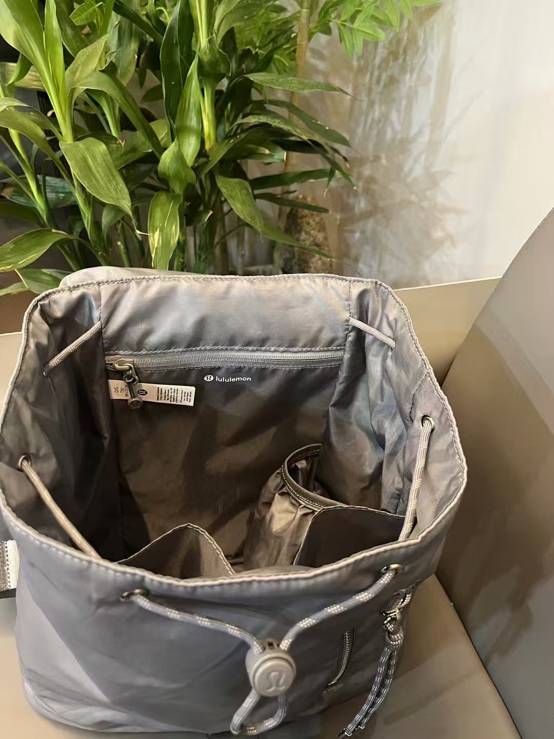 lululemon Wunderlust Drawstring Bucket Backpack - Comprehensive 7
