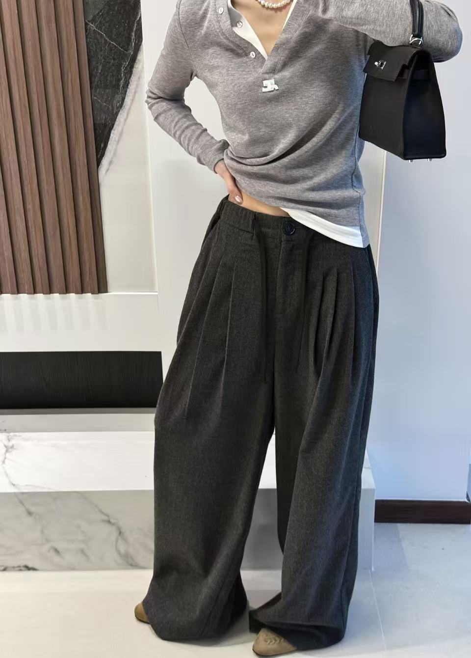 NO:683159,,,19860909,,,Women's clothing