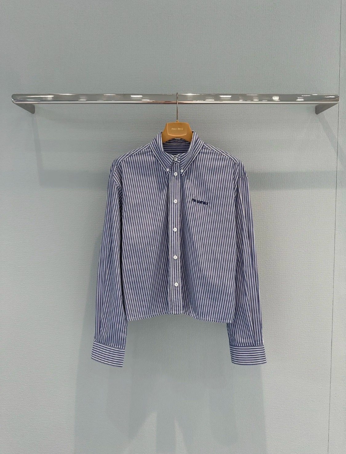 NO:956048,,,19860909,,,Women's clothing