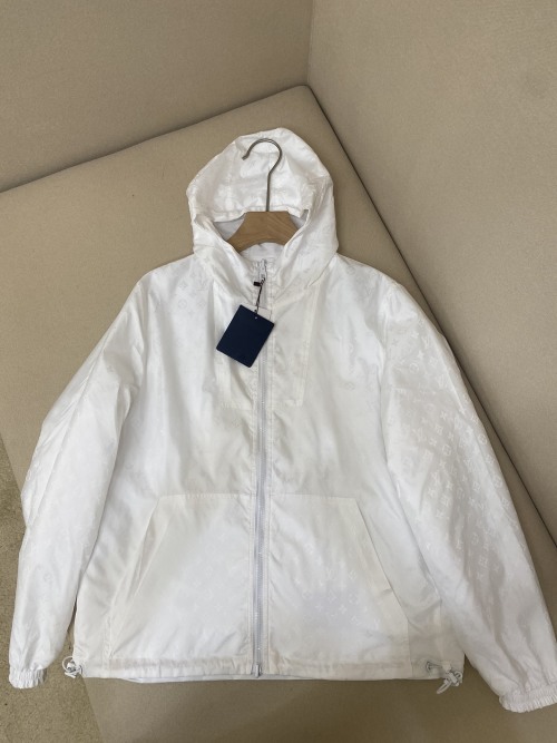 Louis Vuitton 2025SS Spring Men's White Monogram Windbreaker Jacket 1 Louis Vuitton 2025SS Spring Men's White Monogram Windbreaker Jacket