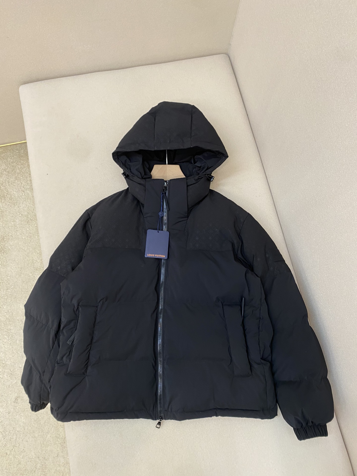 NO:599460,Down main recommendation details,,down jacket,alexander wang19860909羽绒主推 细节,,down jacket,alexander wang,Men's clothing