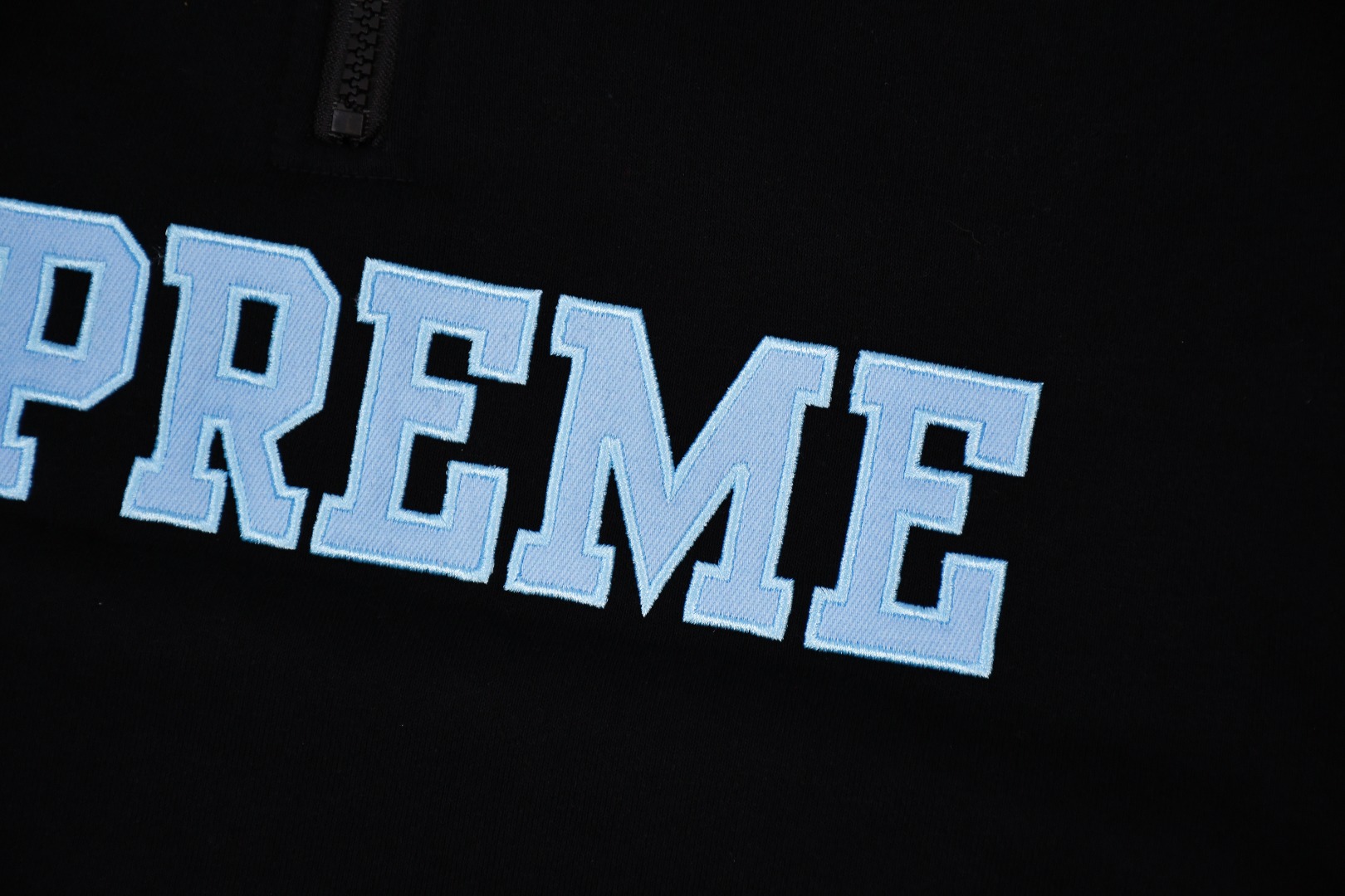 Supreme 24FW Collegiate Half Zip Pullover with Custom Embroidery and YKK Zip – BD S269 - 图片 8