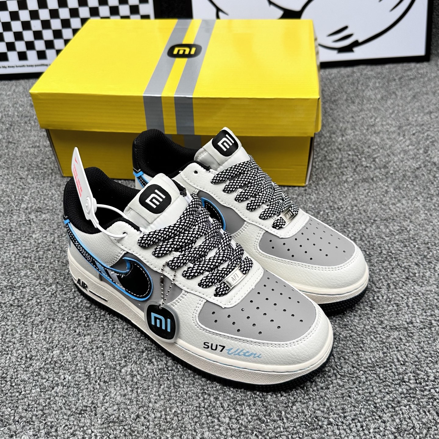 空军小米冰玄月
Size 36-44，激光打孔，真皮➕超纤，橡胶大底吱吱响
代发120


👉