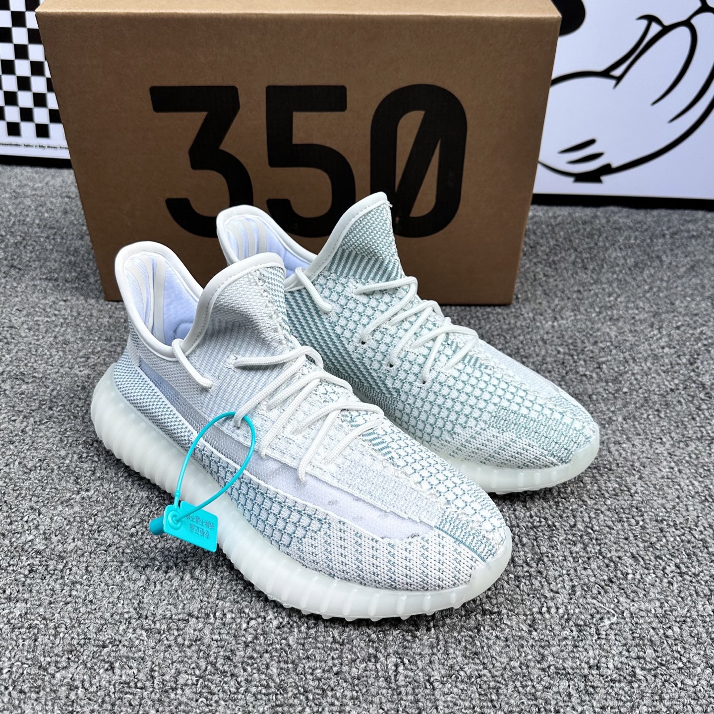 椰子350.冰蓝
Size 36-44
代发115➕毒3

👉

👉