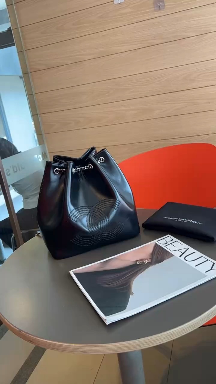 Yupoo Gucci Bags Watches Nike Clothing Jordan Yeezy Balenciaga Shoes
