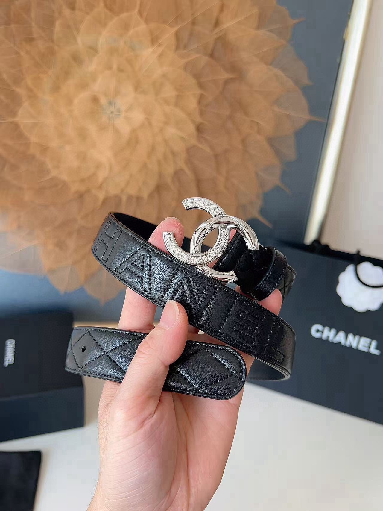 Chanel CHANEL（香奈儿）秋冬系列 高端女士细腰带 双面 手感柔软舒适 女士 款 优雅 宽度3.0CM