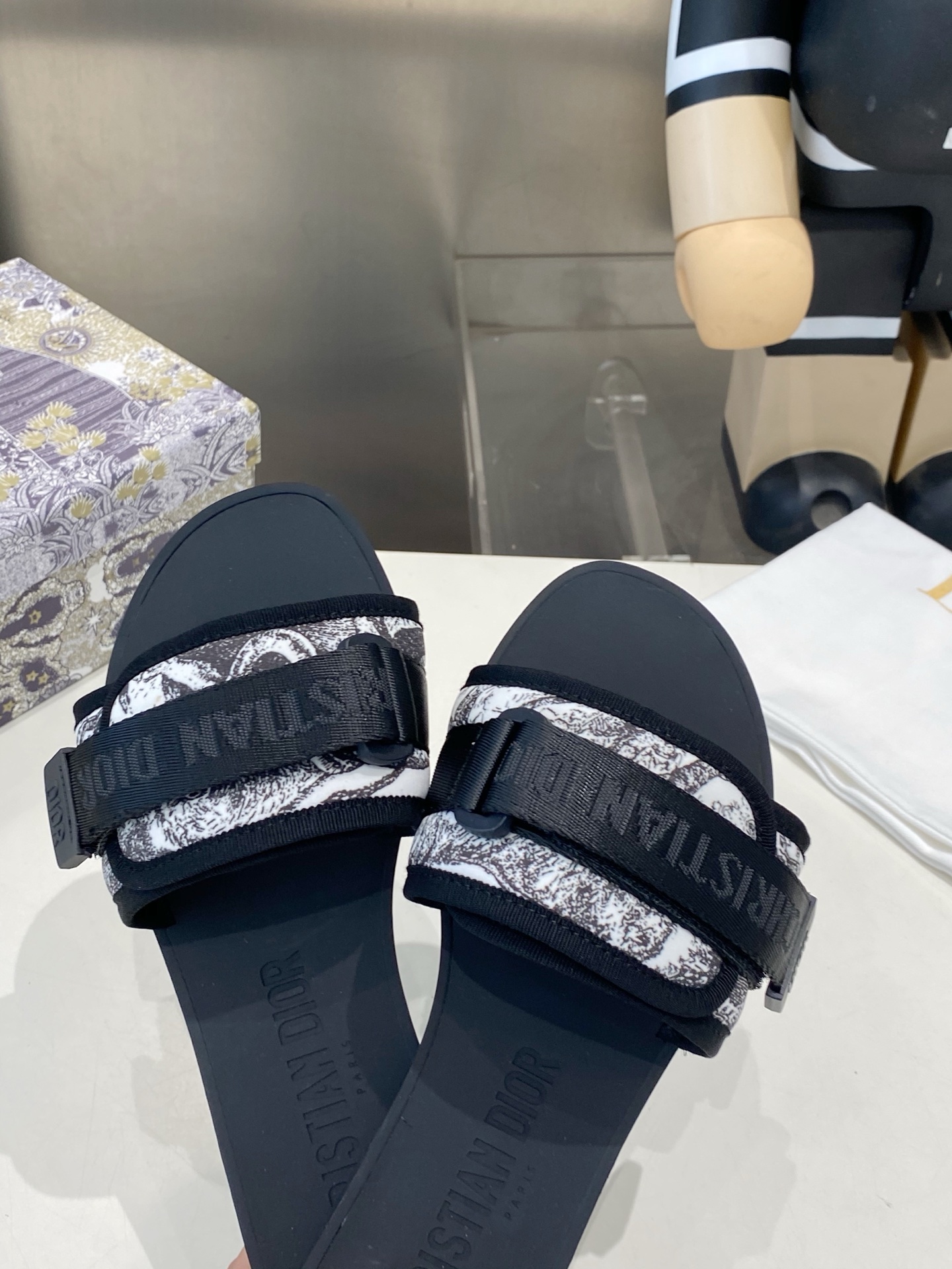 Dior Slides