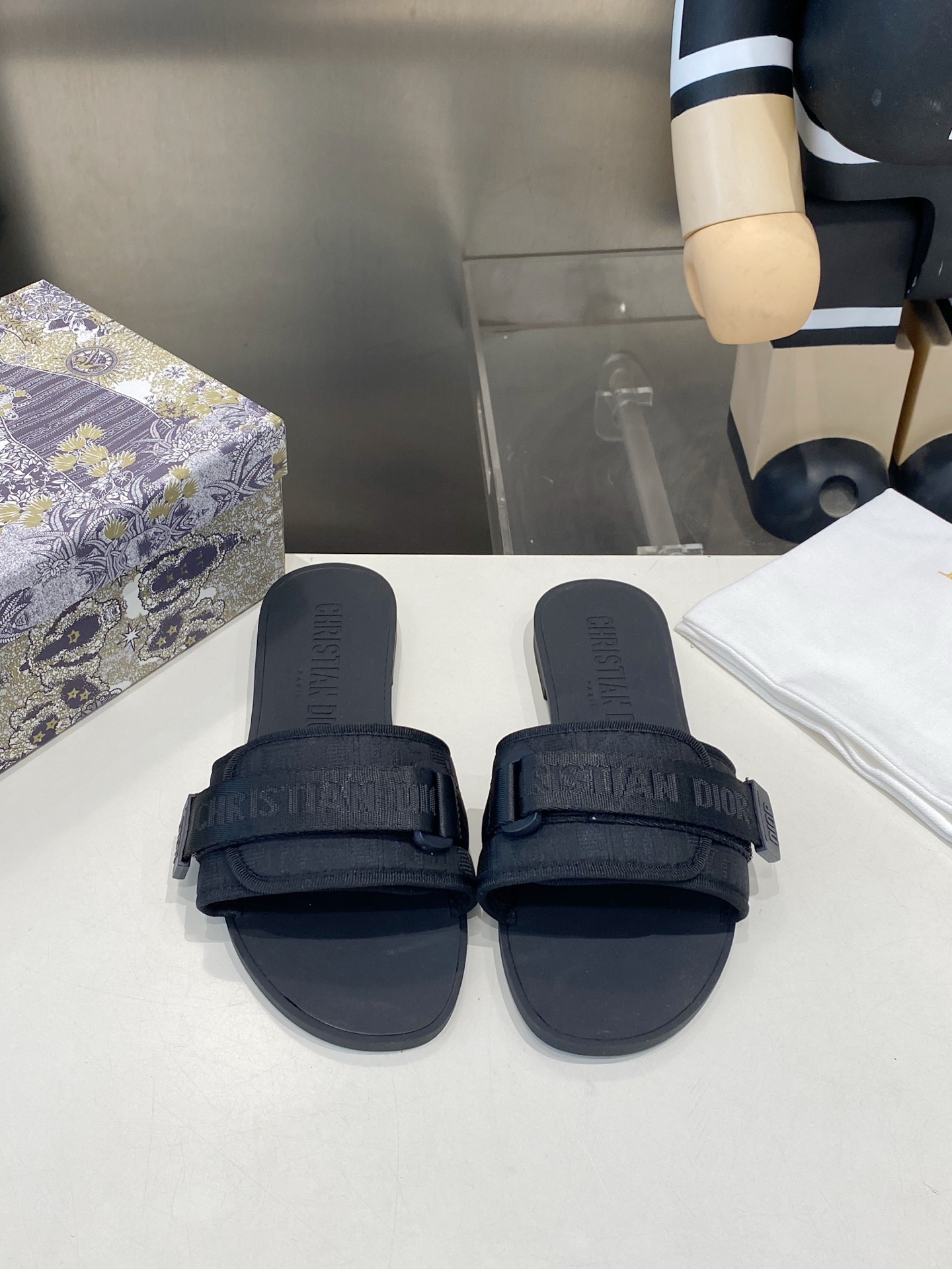 Dior Slides