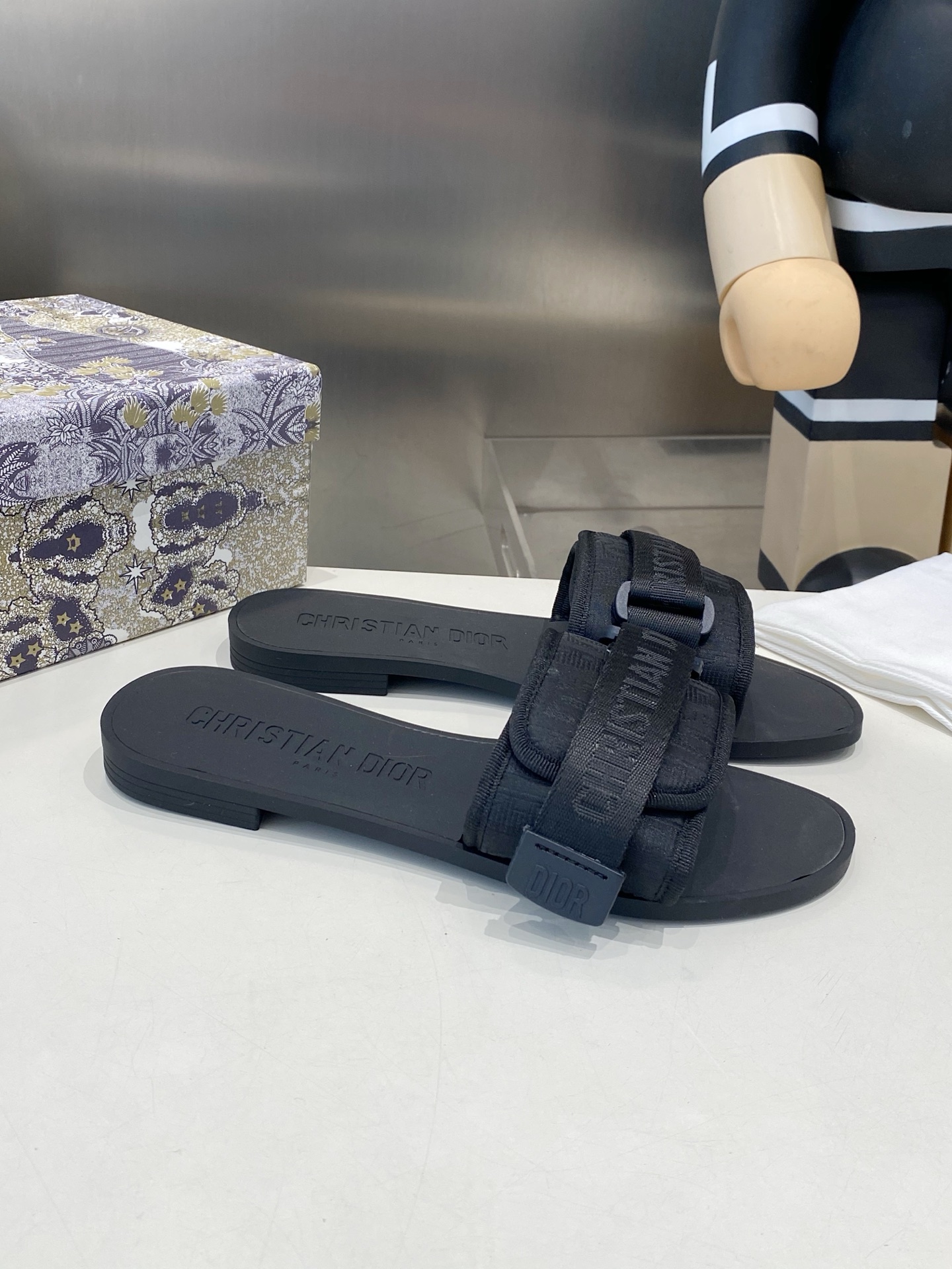 Dior Slides